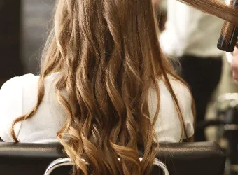 Votre coiffeur à châlons vous livre tous les conseils pour prendre soin de vos cheveux