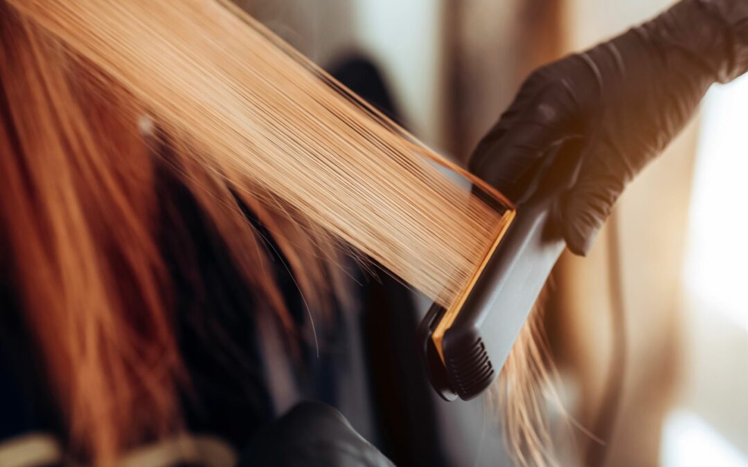 Lissage capillaire à Bar-le-Duc : une solution pour des cheveux brillants et lisses